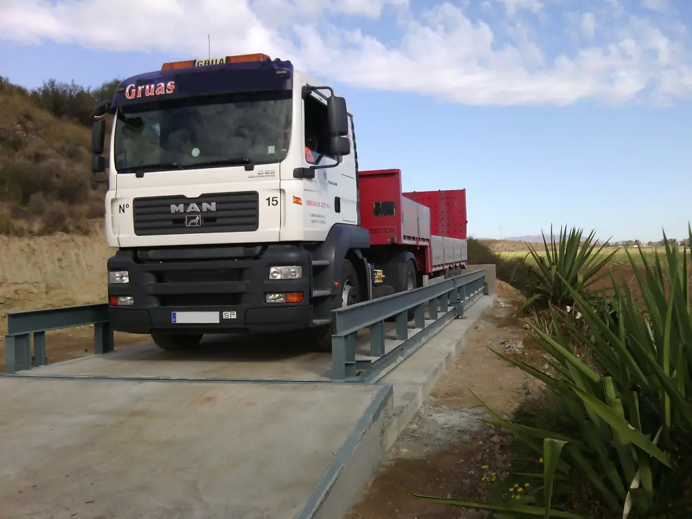Báscula puente para camiones acero-cemento vertido en obra BP3103H